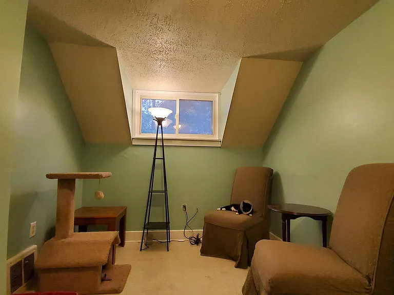 724 Logan St SE — Photo 6