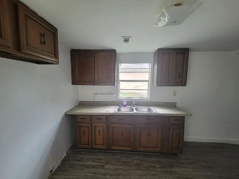 619 Morrell St #1 — Photo 11