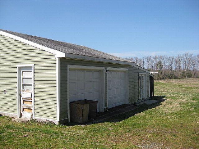 2nd image of 3128 White Chapel Rd