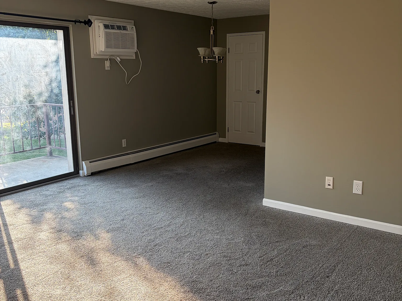1 bed, 608 sqft, $1,100 — Photo 1