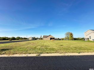 100 Sable Ln, Washington, IL 61571