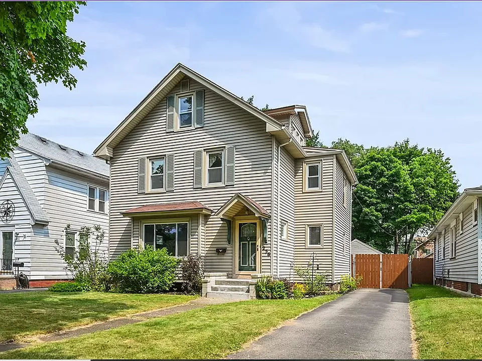 236 Barry Rd