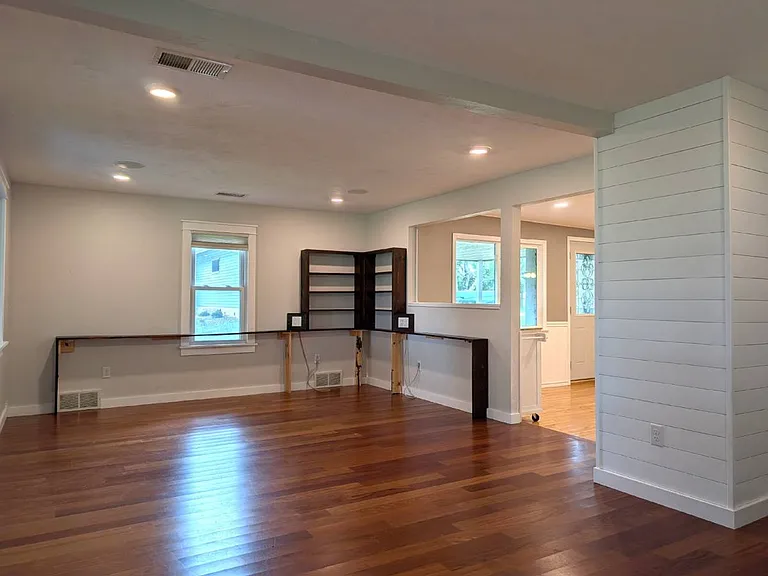 1575 Butte Des Morts Beach Rd — Photo 6