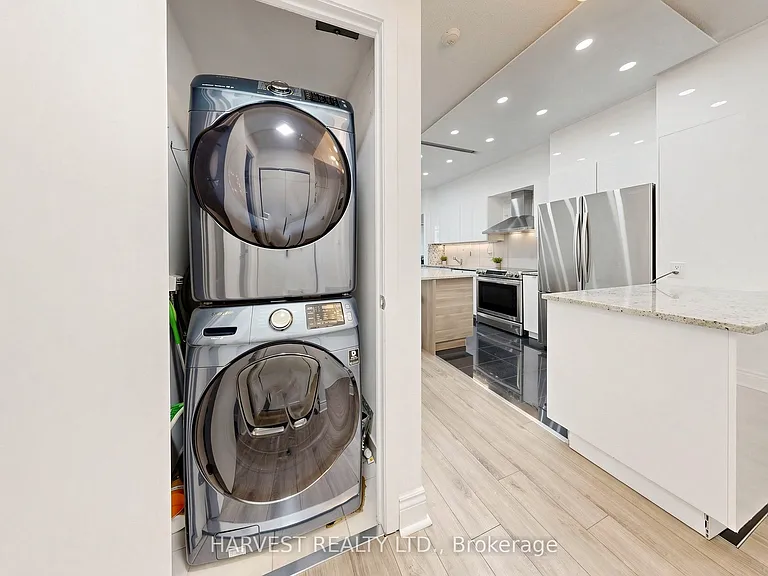 209 Fort York Blvd #380 — Photo 30