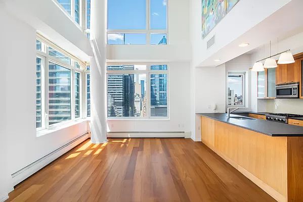 1st image of 205 E 59th St APT 19B