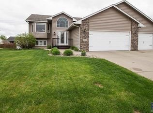 4609 S Dunlap Ave, Sioux Falls, SD 57106