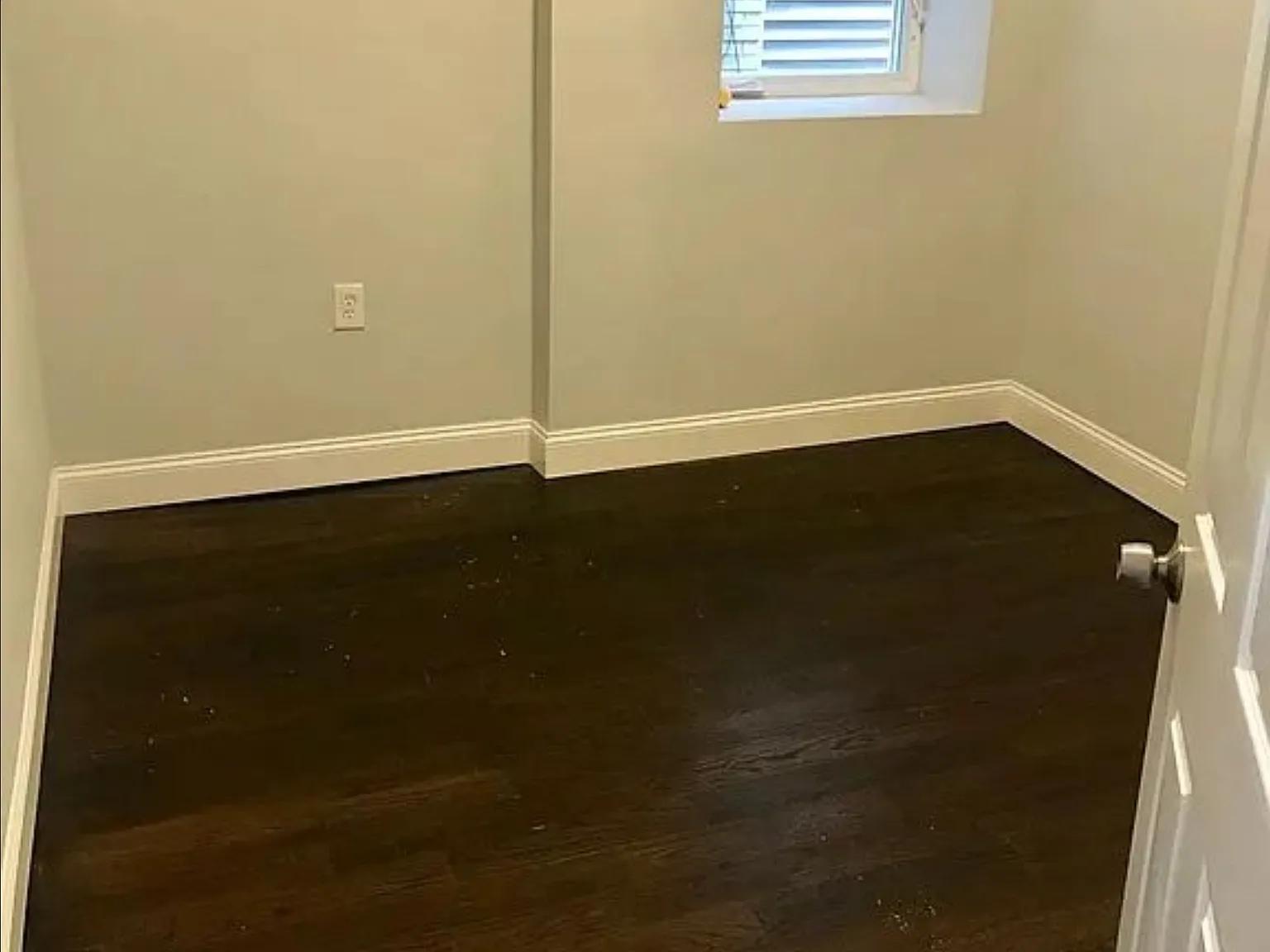 3 bed, $2,050 — Photo 4