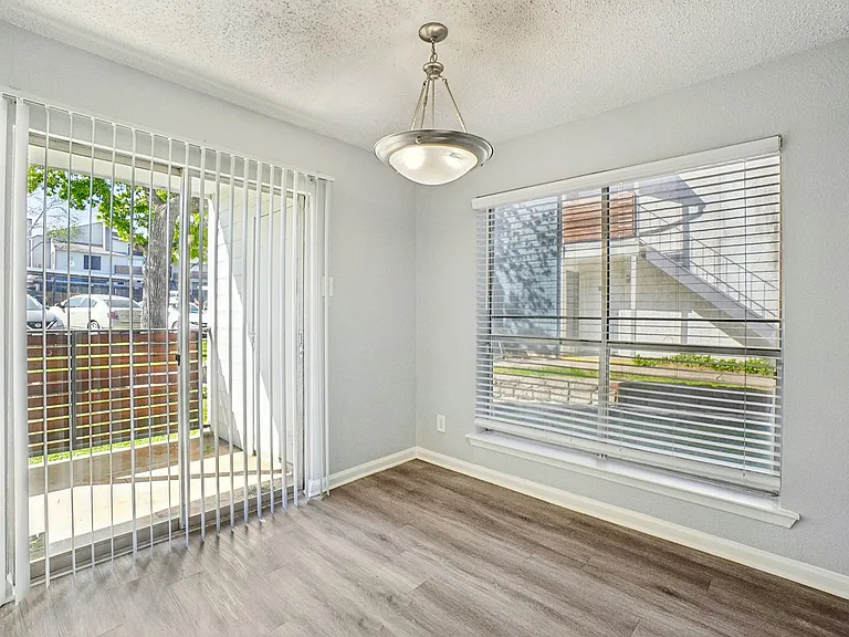 Don't Miss Out Biltmore Homes Leasing Fast — Photo 62