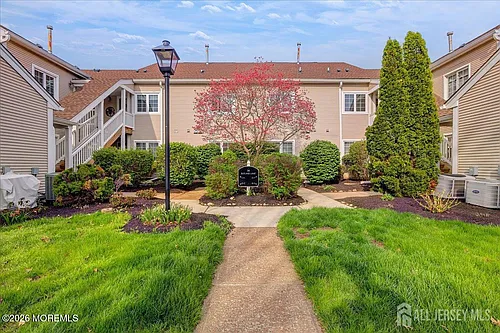 38 Rutland Ln #C Photo 1 38 Rutland Ln #C Photo 1