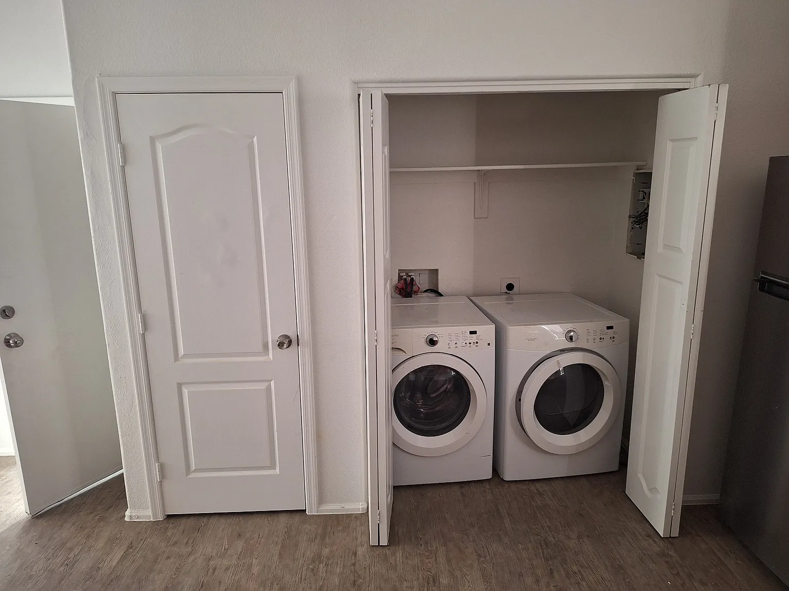 3 bed, 1286 sqft, $2,100 — Photo 3