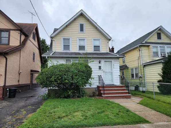 9252 218th Pl, Queens Village, NY 11428