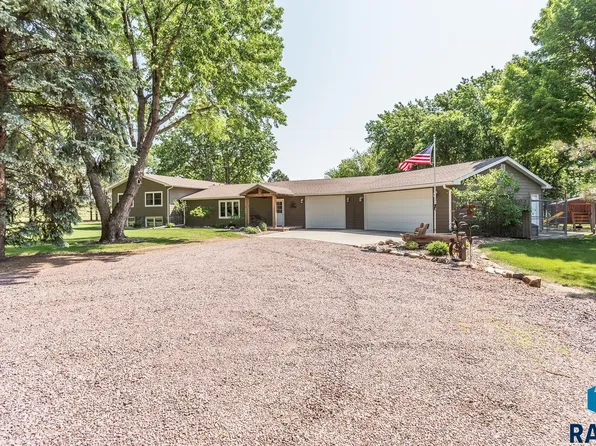 26704 481st Ave, Brandon, SD 57005