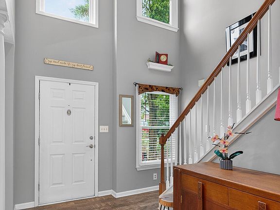 4th image of 3644 Beechwood Cir