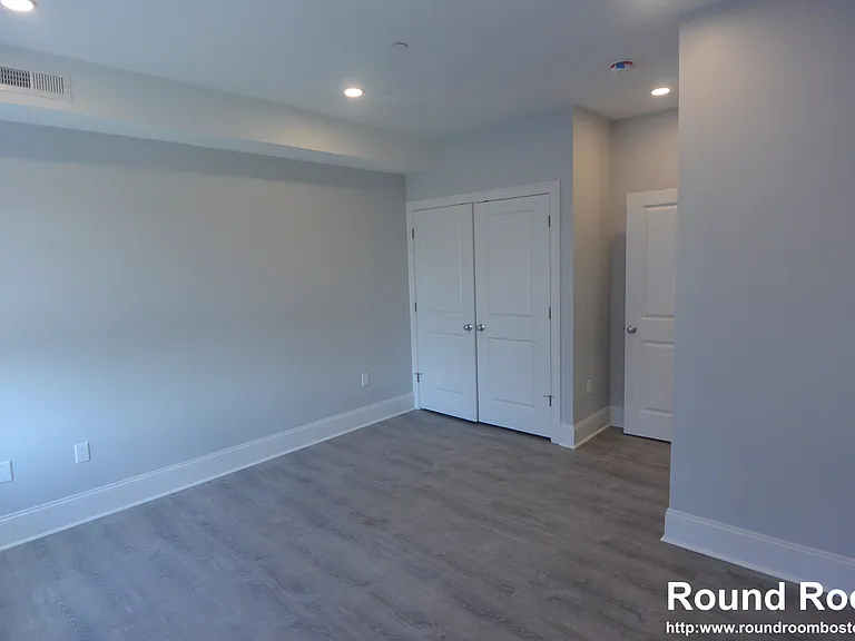 120 Kenrick St #5 — Photo 7