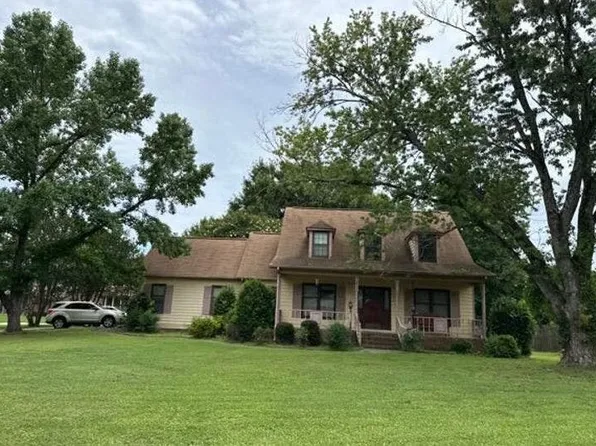 9701 Welch Cir SE, Huntsville, AL 35803