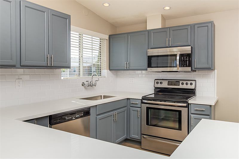 1st image of 3041 Martindale Ct