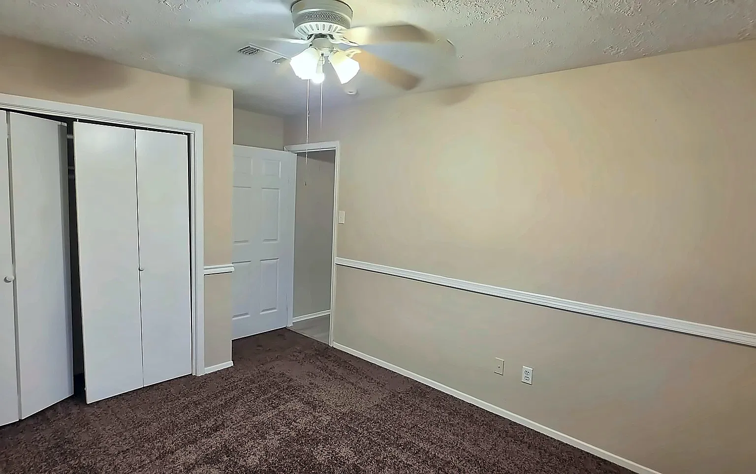 10143 Fernstone Ln — Photo 3