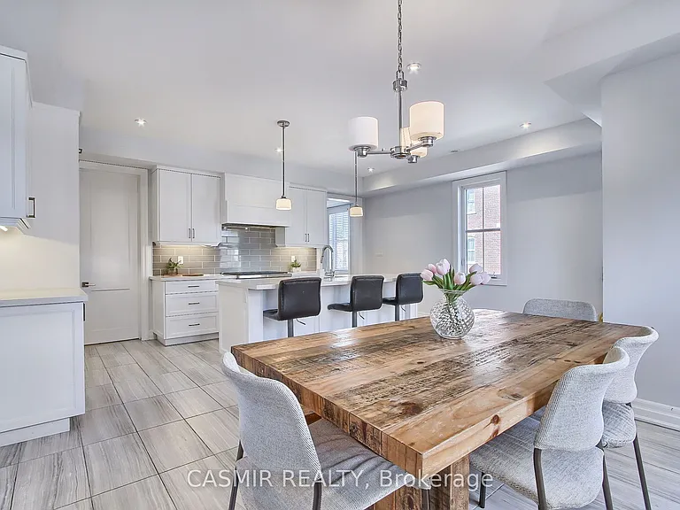 9873 Keele St — Photo 18