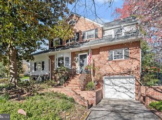 5306 Marlyn Dr, Bethesda, MD 20816