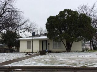 4729 Almena Rd, River Oaks, TX 76114