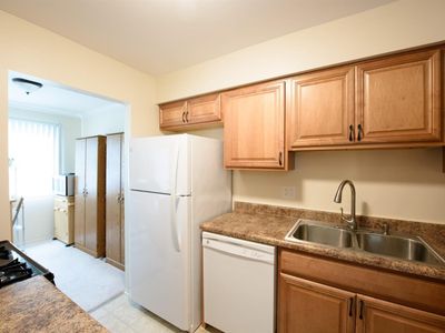8329 Lakeview Ct, Ypsilanti, MI, 48198
