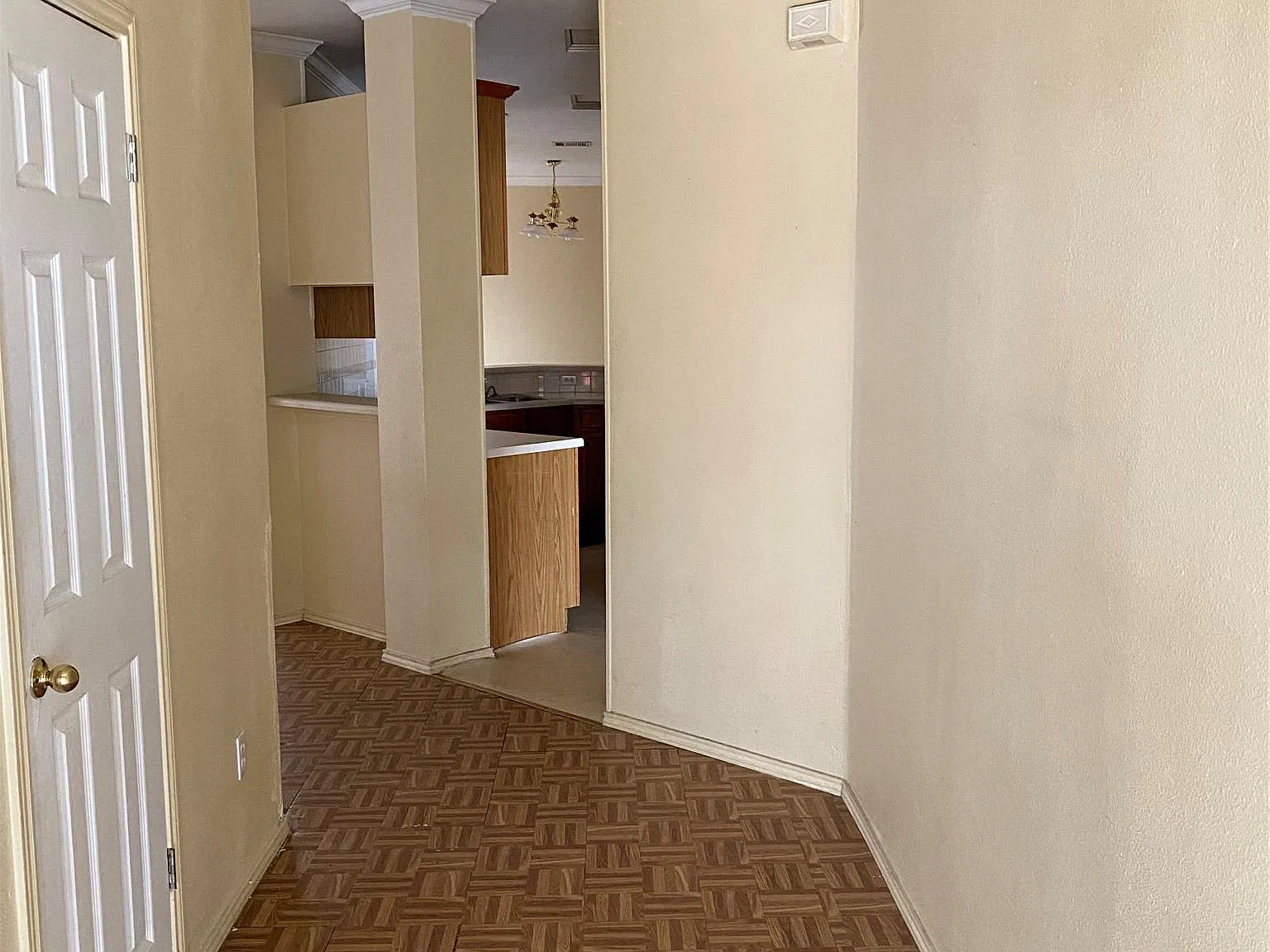 3 bed, 2.0 bath, 1519 sqft, $2,195 — Photo 2