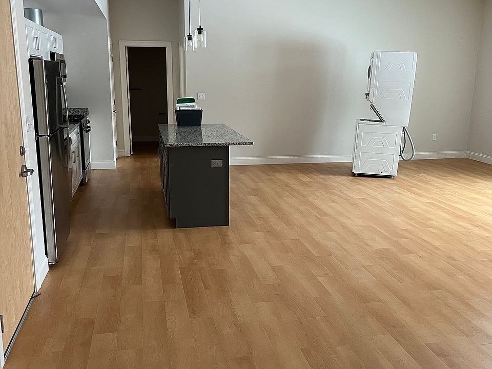 1st image of 816 Brayton Ave #3