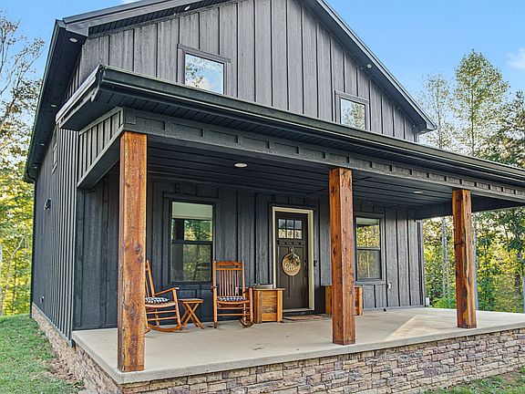 3rd image of 2561 Cold Springs Rd