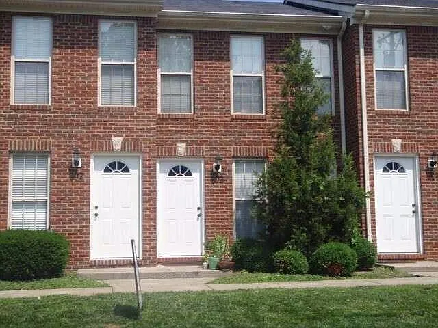 415 Marquis Ave #103