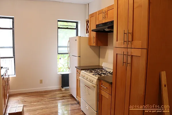 Rented by aptsandlofts.com | media 3