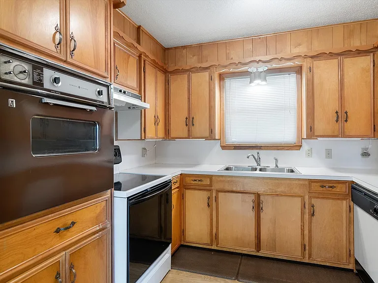 14773 FM 1255 — Photo 16