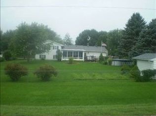 6613 Wedgewood Rd, Waterloo, IA 50701