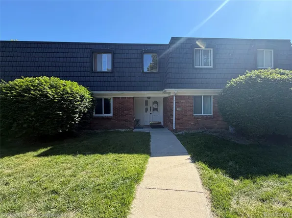 1830 Colonial Village Way APT 1, Waterford, MI 48328