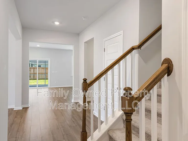 2048 Longhorn Ln — Photo 14