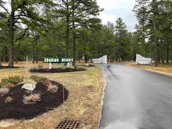 7 Logan Way, Ossipee, NH 03890