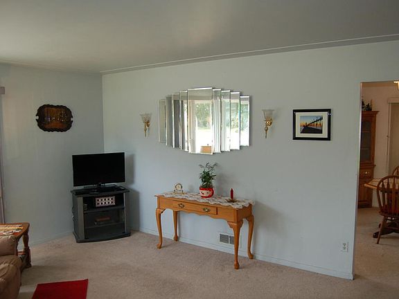 4th image of 3027 Clyde Park Ave SW