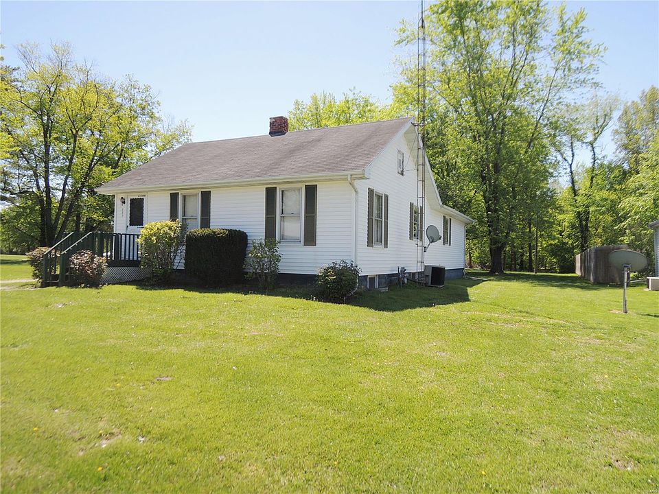 702 E Main St, Mulberry Grove, IL 62262 Zillow