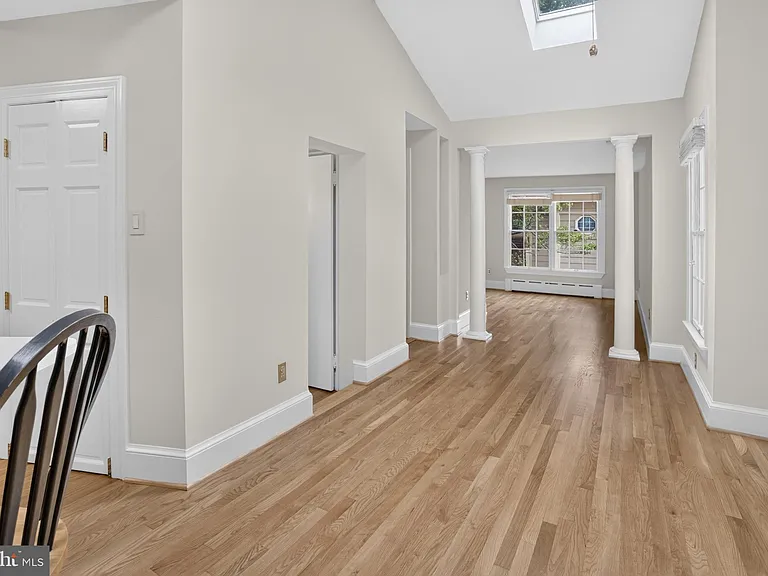 4705 Hunt Ave — Photo 7