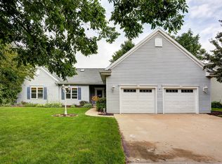 3000 E Meadowlark Ln, Appleton, WI 54915