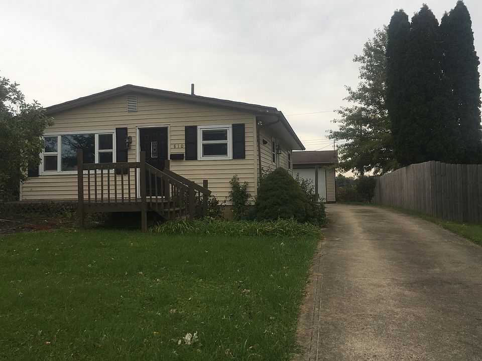 1st image of 810 Tanglewood Dr N