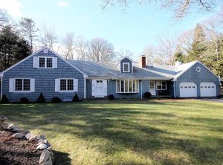 26 Riddle Hill Rd, Falmouth, MA 02540