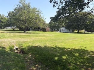 70 Seminole Dr, Gordonville, TX 76245