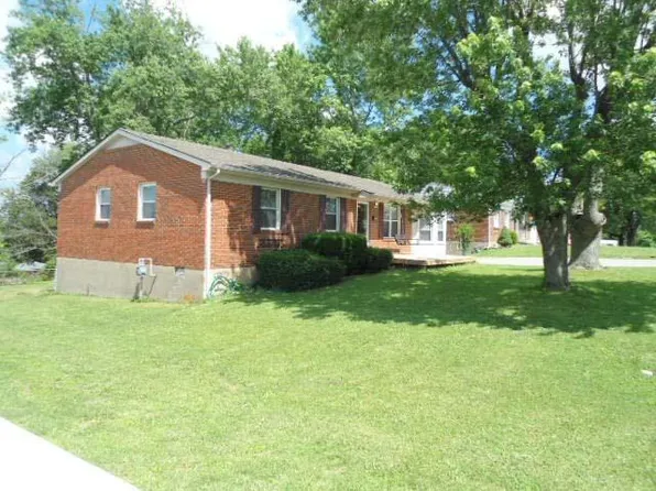 206 Willowcrest Dr, Frankfort, KY 40601