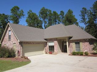 75 Fox Pen Dr, Carriere, MS 39426