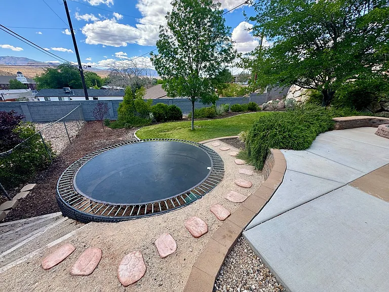 1265 N Santa Clara Pkwy — Photo 23