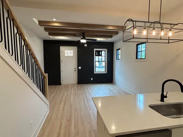 1206 Windsor Sq, Birmingham, AL 35242