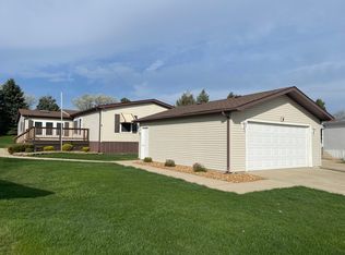 9 Petunia Cir, Matteson, IL 60443