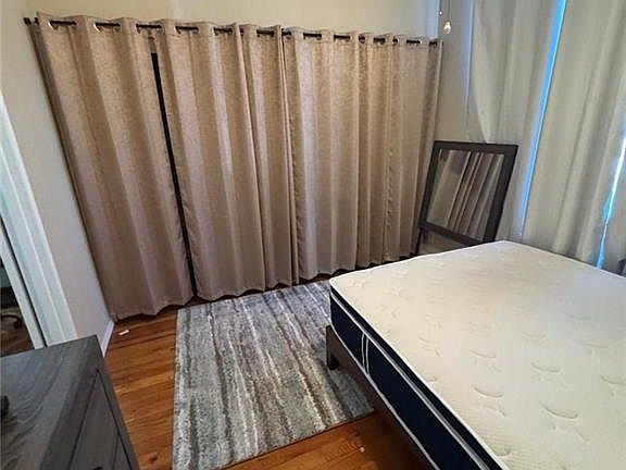 5th image of 2622 Avenue Y
