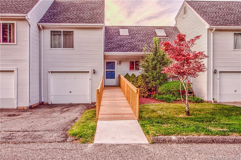 111 Torringford St APT 18, Winsted, CT 06098 Zillow