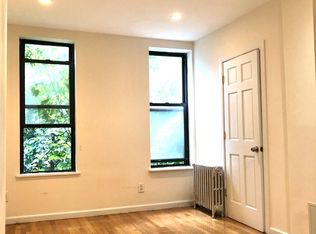 432 W 38th St #2EE, New York, NY 10018